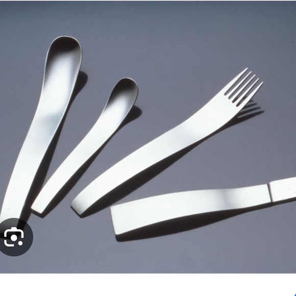 Mono Flatware Set